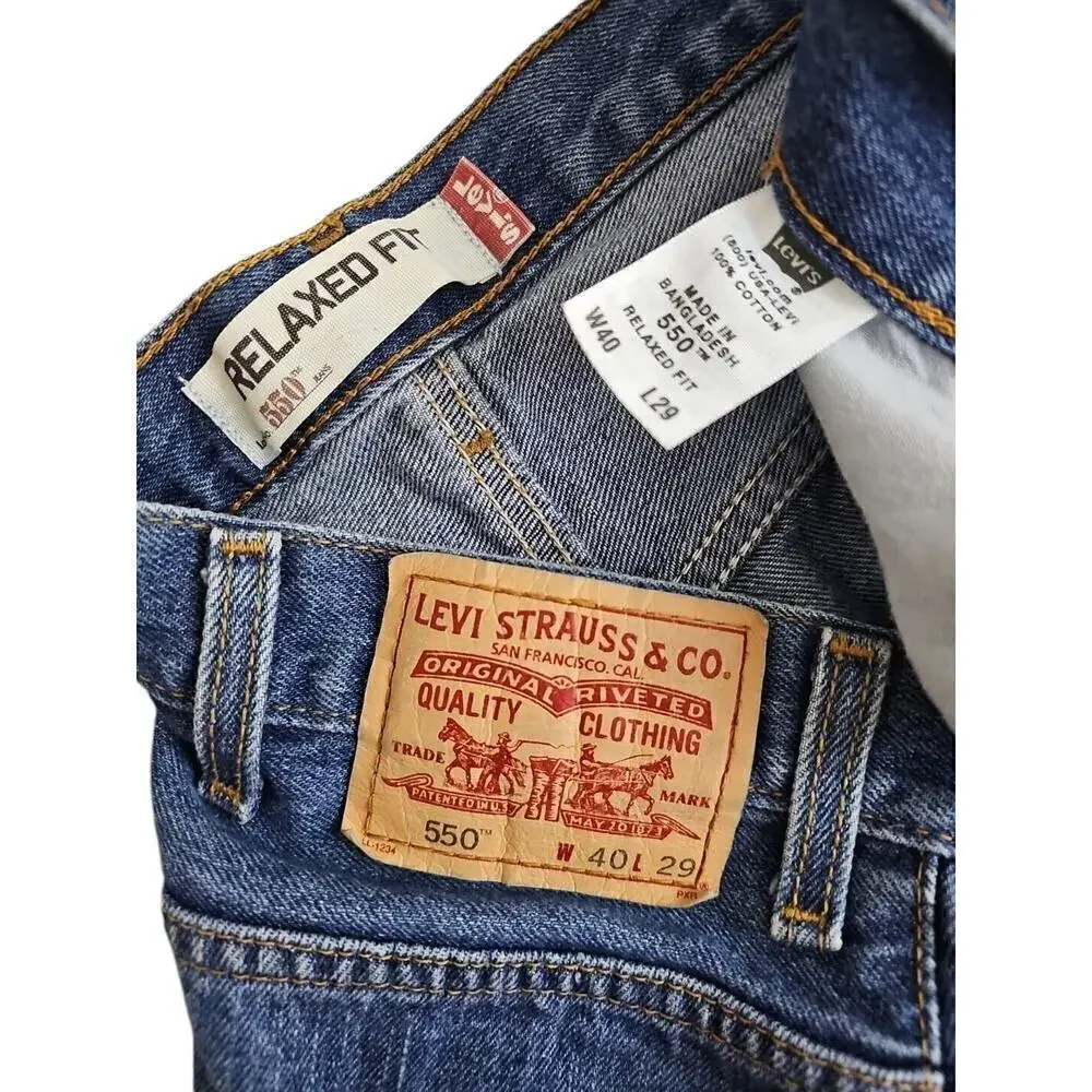 Levi's 550 ~Men's Size 40×29~ Blue Denim Relaxed Fit Straight Jeans 100% Cotton.